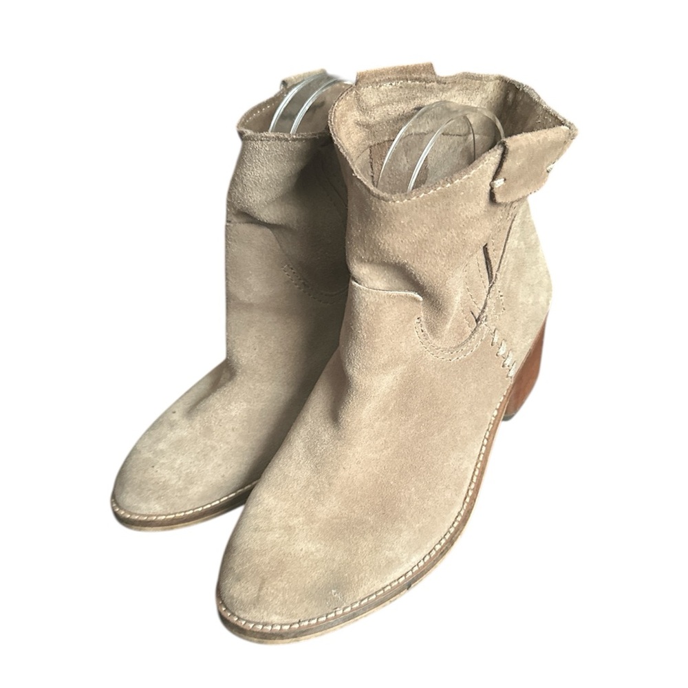 DOLCE VITA Women's Beige Suede Ankle Boots